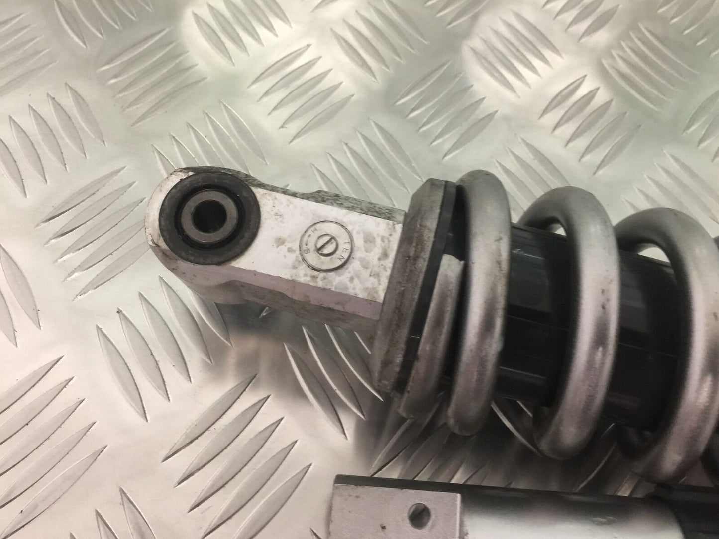 KAWASAKI VERSYS 1000 KLZ 1000 REAR SHOCK YEAR  2015-2018 (STOCK 912)