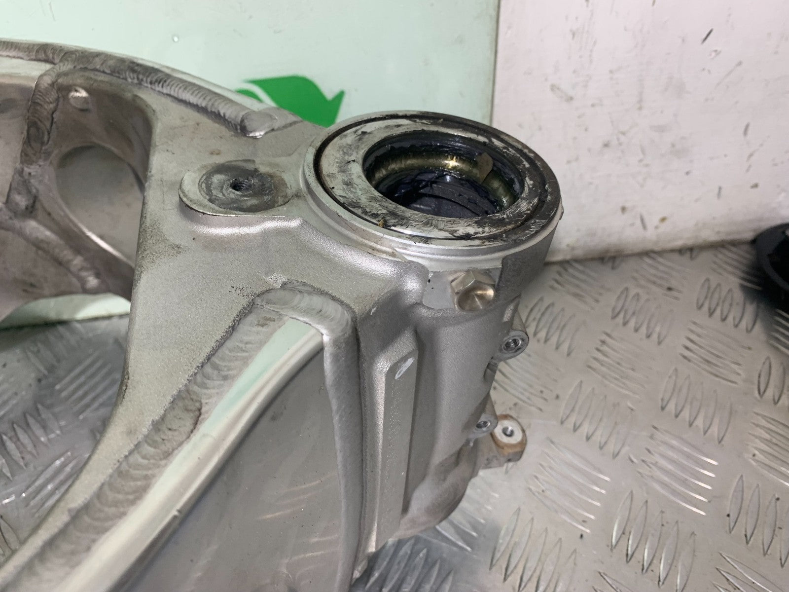 APRILIA RSV4 FACTORY FRAME REG LOG BOOK  YEAR 2009-2012 (CMB1224)
