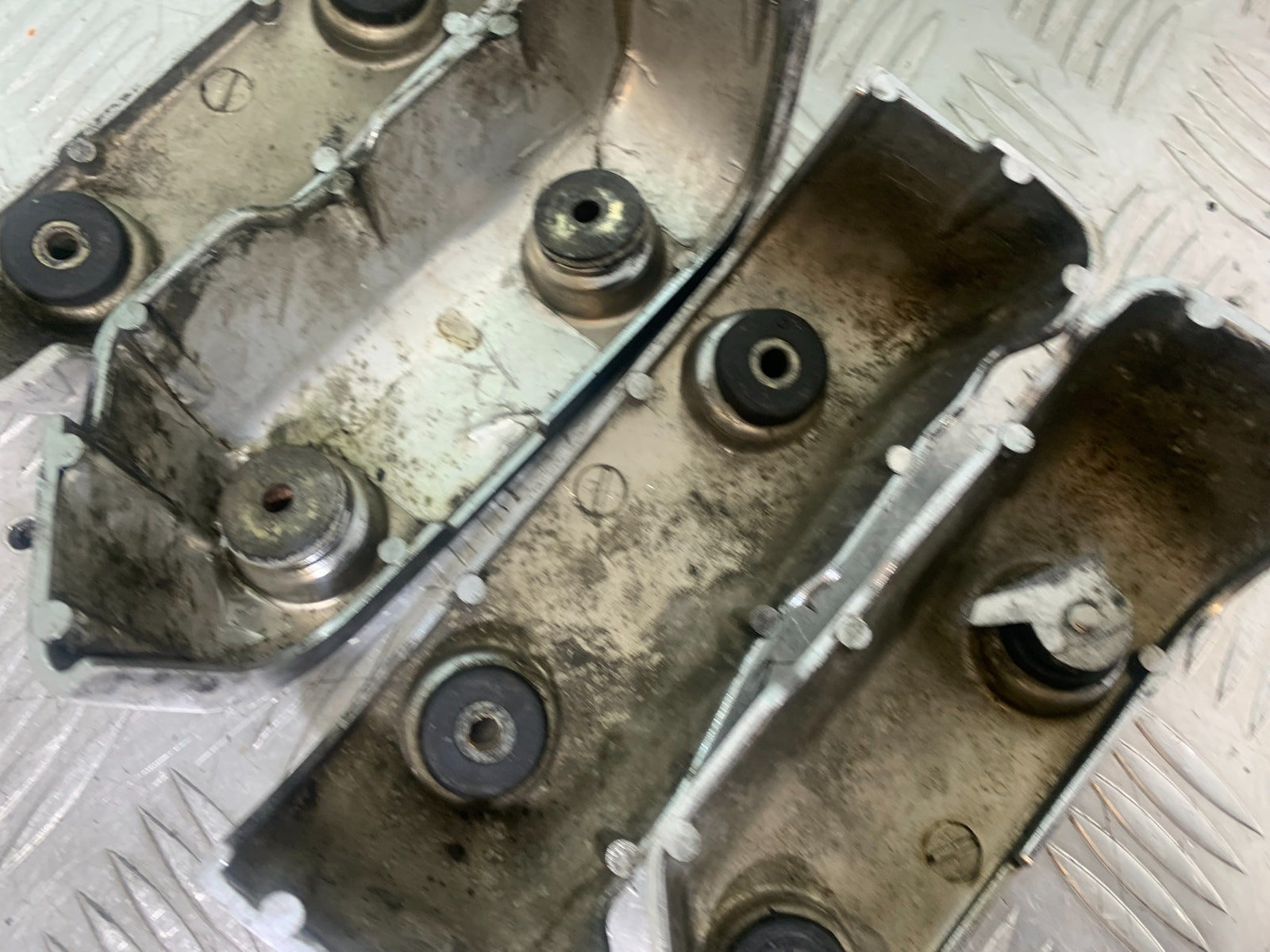 YAMAHA XV535 XV 535 VIRAGO CYLINDER HEAD COVERS   YEAR 1994-02 (CMB1162)