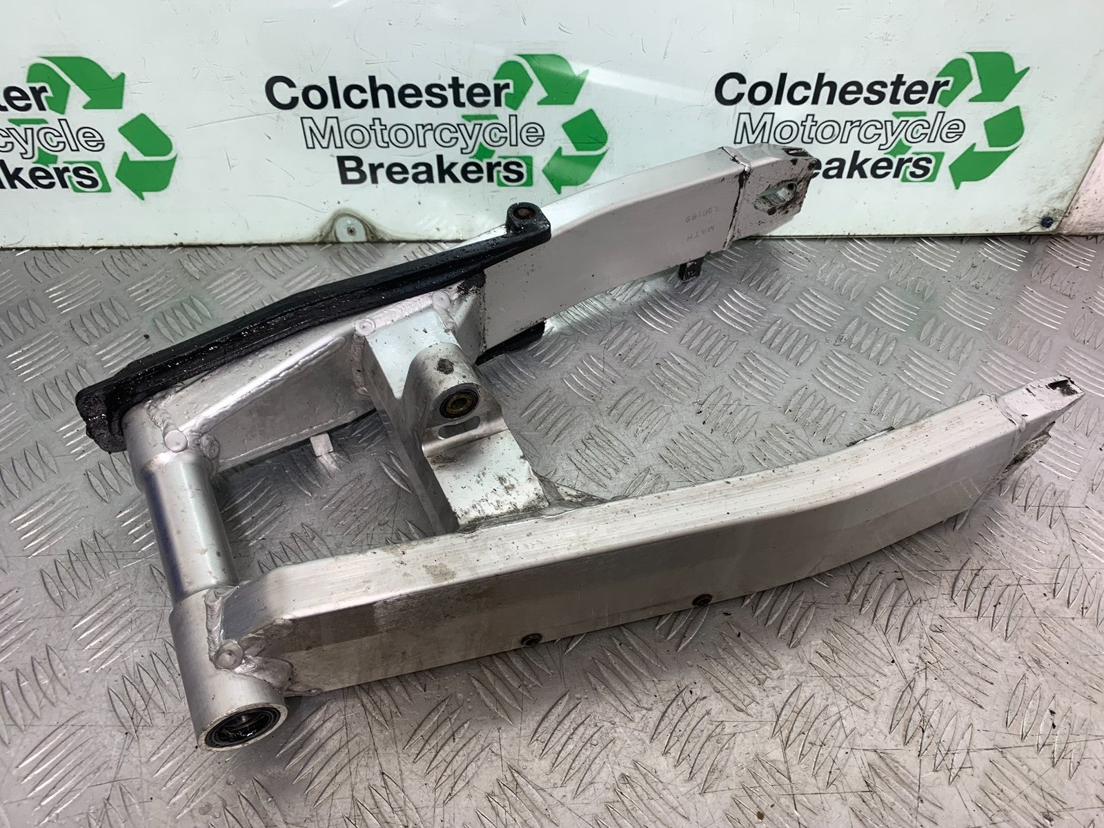 HONDA CBR1100 BLACKBIRD SWINGARM YEAR 1999-2005 (CMB1232)