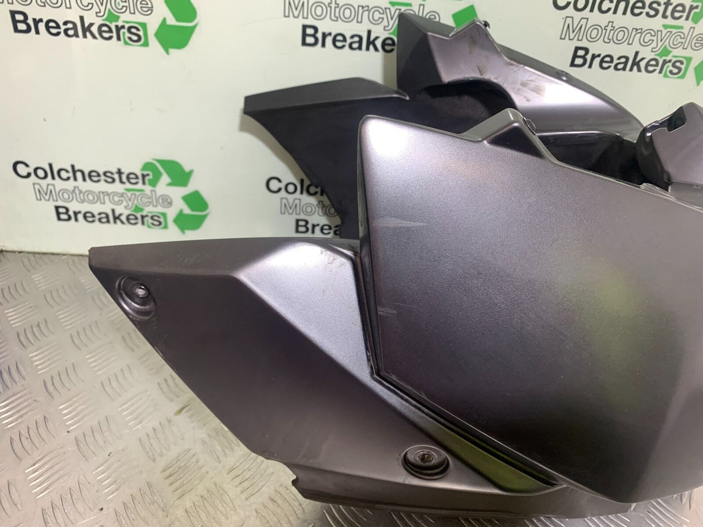 KTM 990 SUPERMOTO T PETROL TANK   YEAR 2010-2011  (CMB1127)