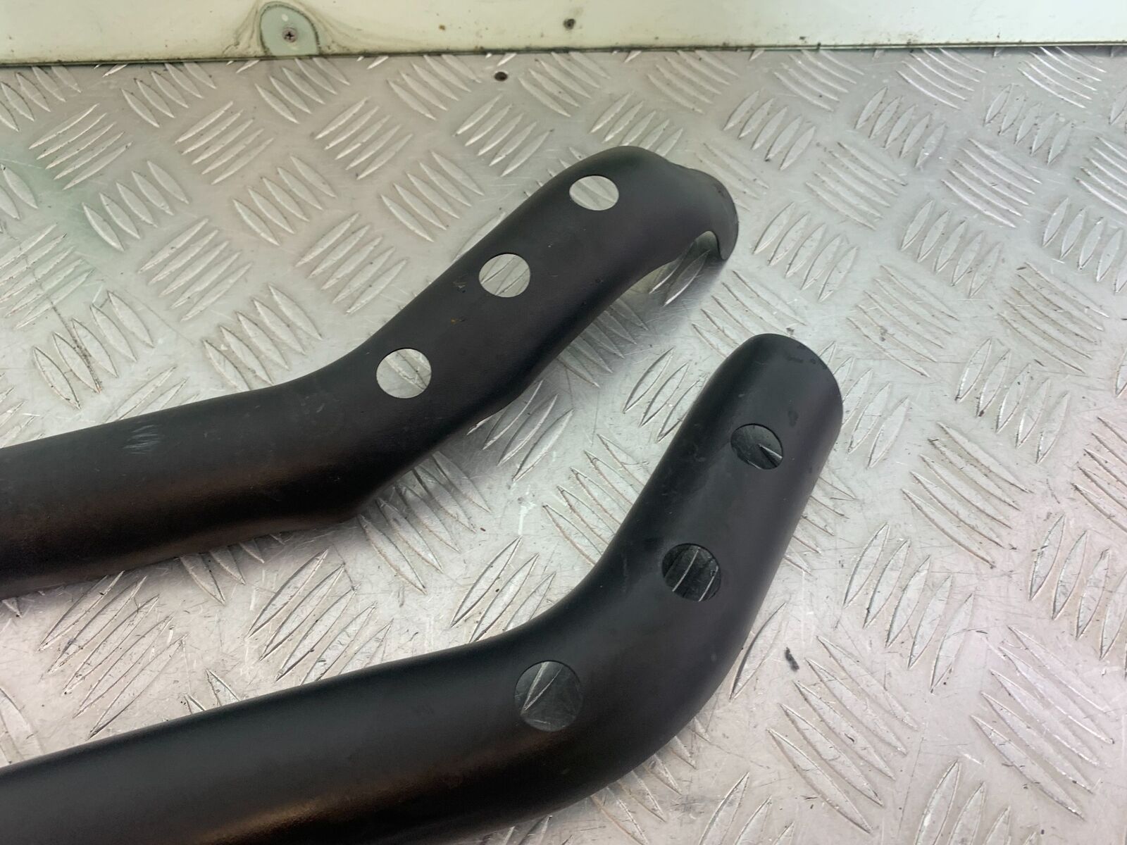 HARLEY DAVIDSON XL883 N IROD EXHAUST SHIELDS   YEAR 2020  (CMB1116)
