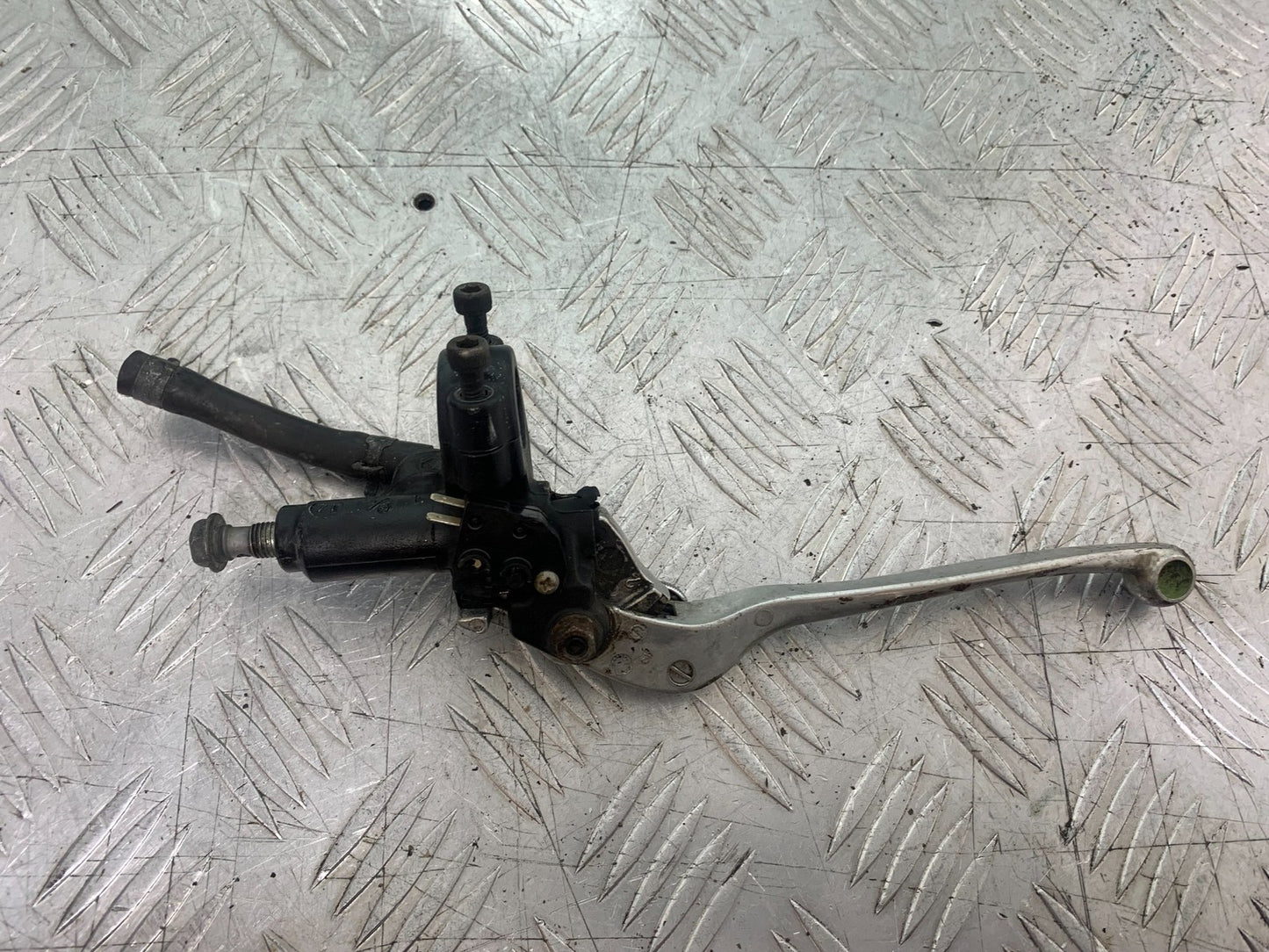 KAWASAKI ZX9R ZX9 C FRONT BRAKE MASTER CYLINDER  YEAR 1998-99 (CMB1213)