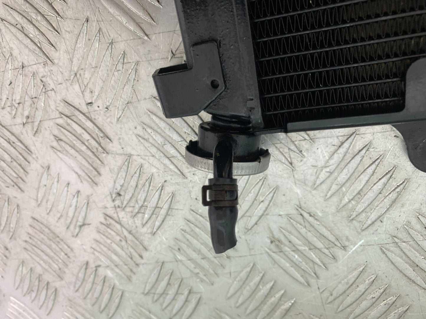 KTM DUKE 125 RADIATOR YEAR 2017-2022 (CMB1274)