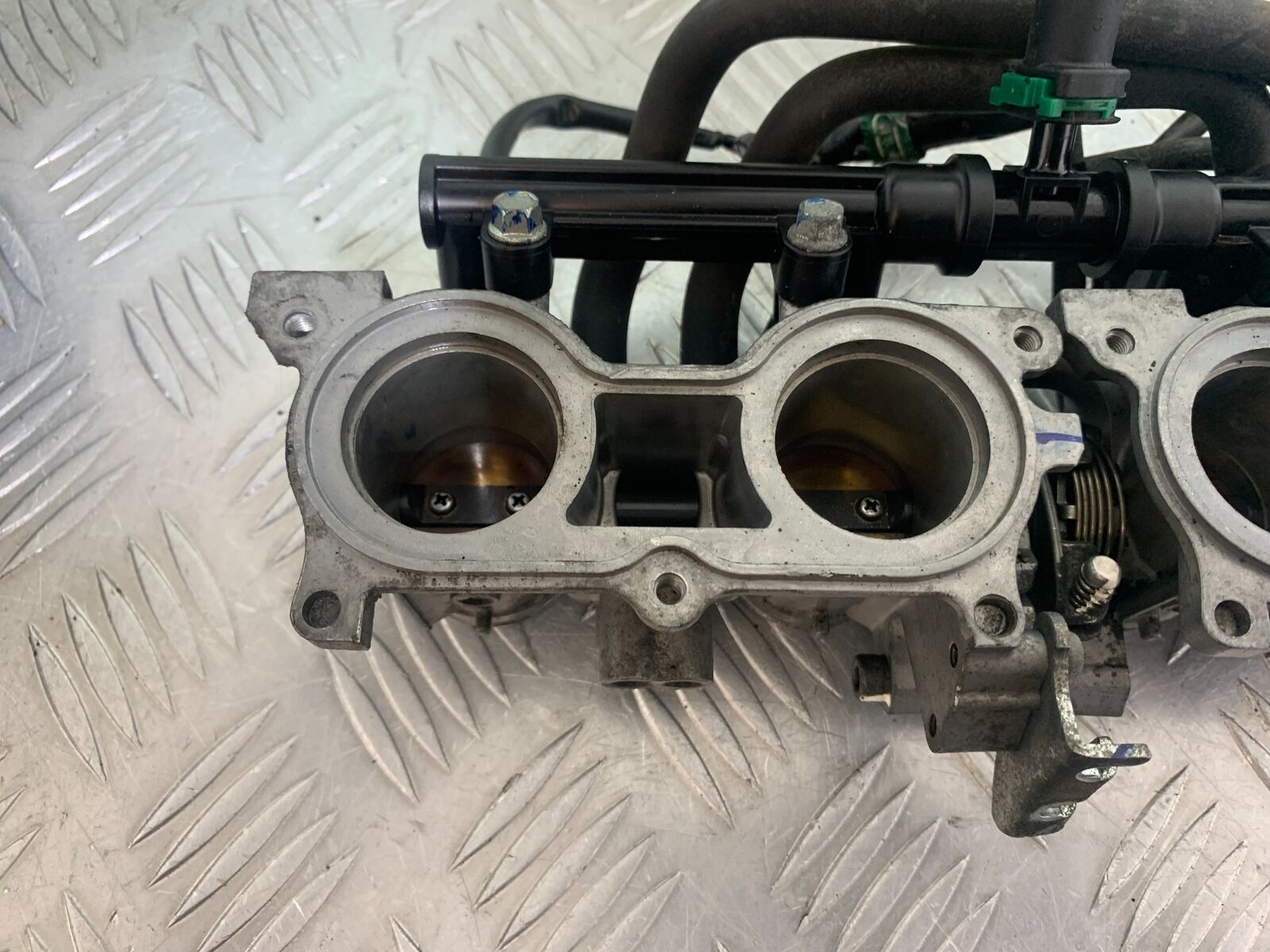 HONDA CBR650 F CBR 650F THROTTLE BODIES  YEAR 2014-17  (CMB1130)