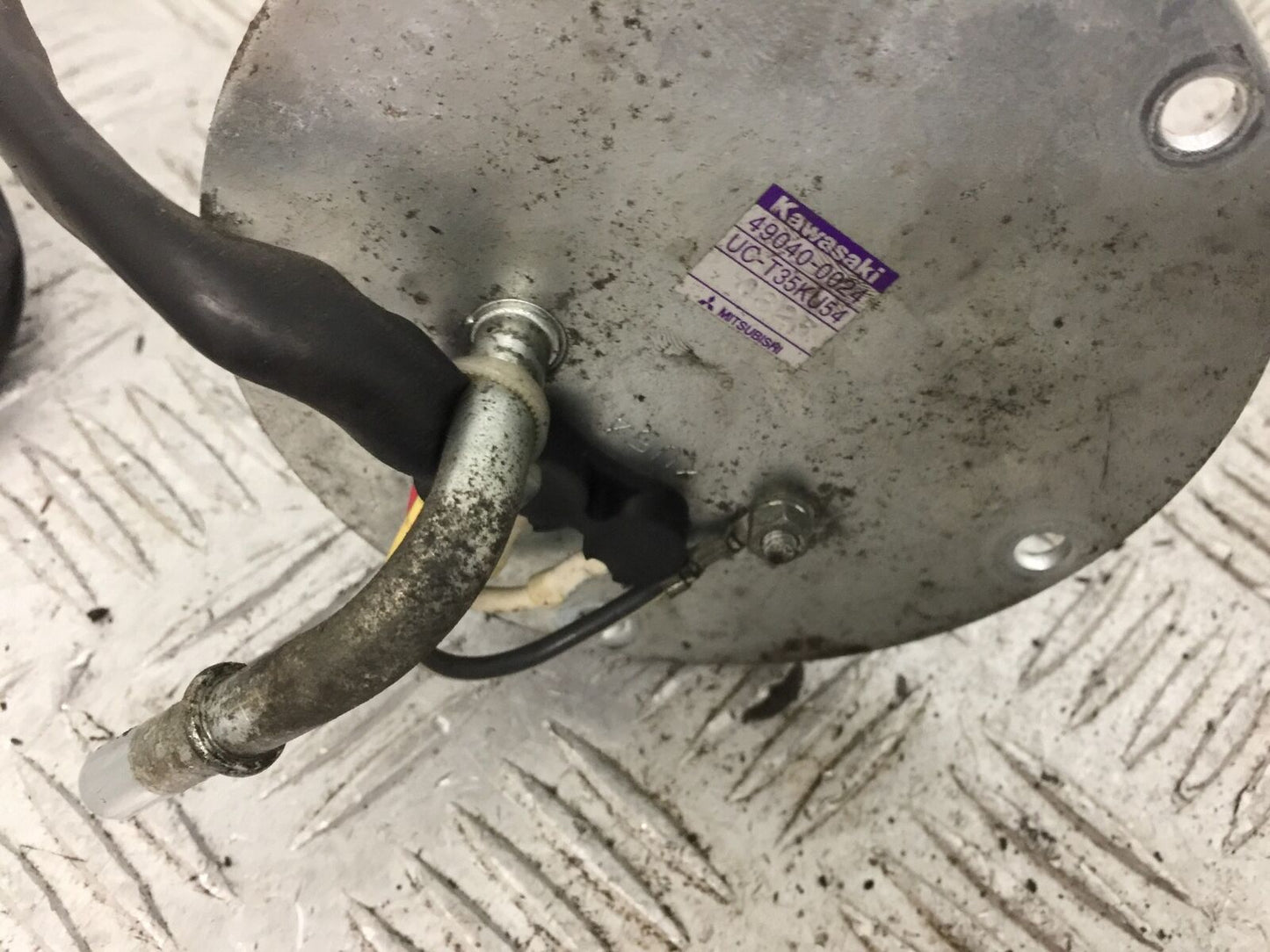 KAWASAKI ZZR1400 ZZR 1400 PETROL PUMP   YEAR 2011 (STOCK 802)