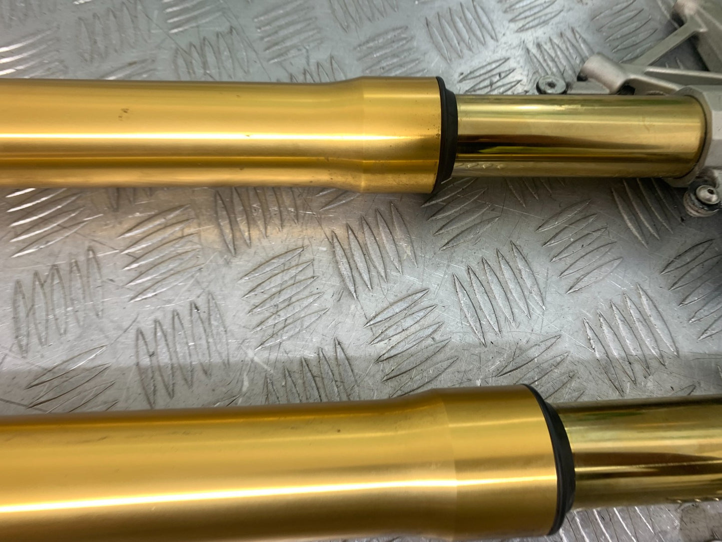 APRILIA RSV1000 R FACTORY MILLE OHLINS FORKS 2004-09 (CMB1203)
