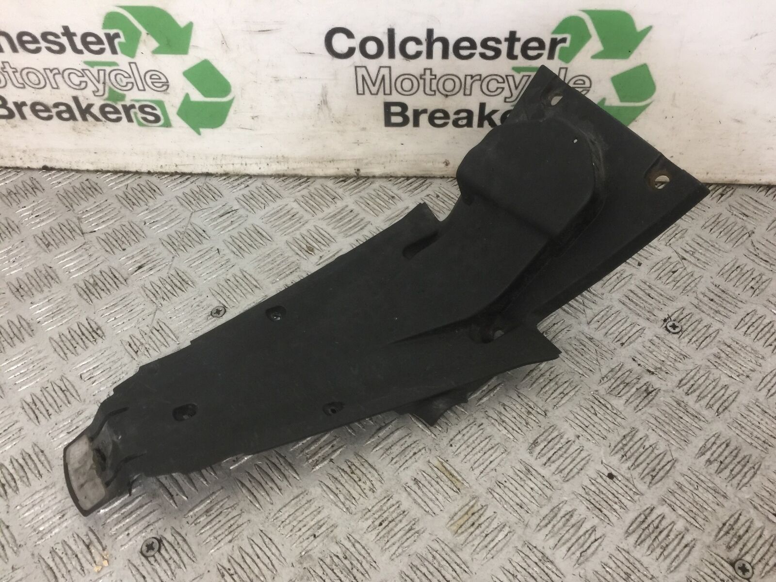 DUCATI 696 MONSTER UNDERTRAY  YEAR 2008 (STOCK 768)
