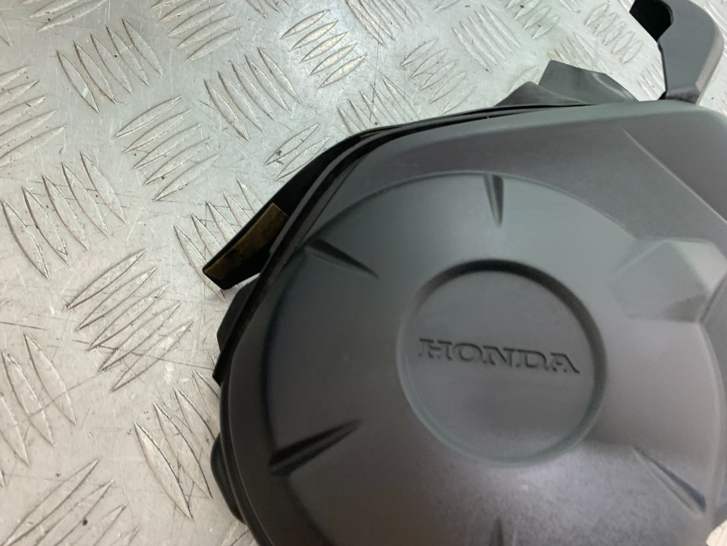 HONDA CBR1000 RR GENERATOR COVER  YEAR  2008-2011 (CMB1330)
