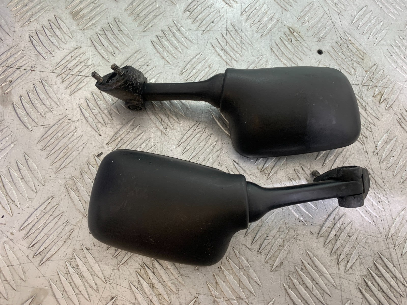 SUZUKI RF900 RF 900  LEFT AND RIGHT MIRRORS YEAR 1994-1999 CMB1326