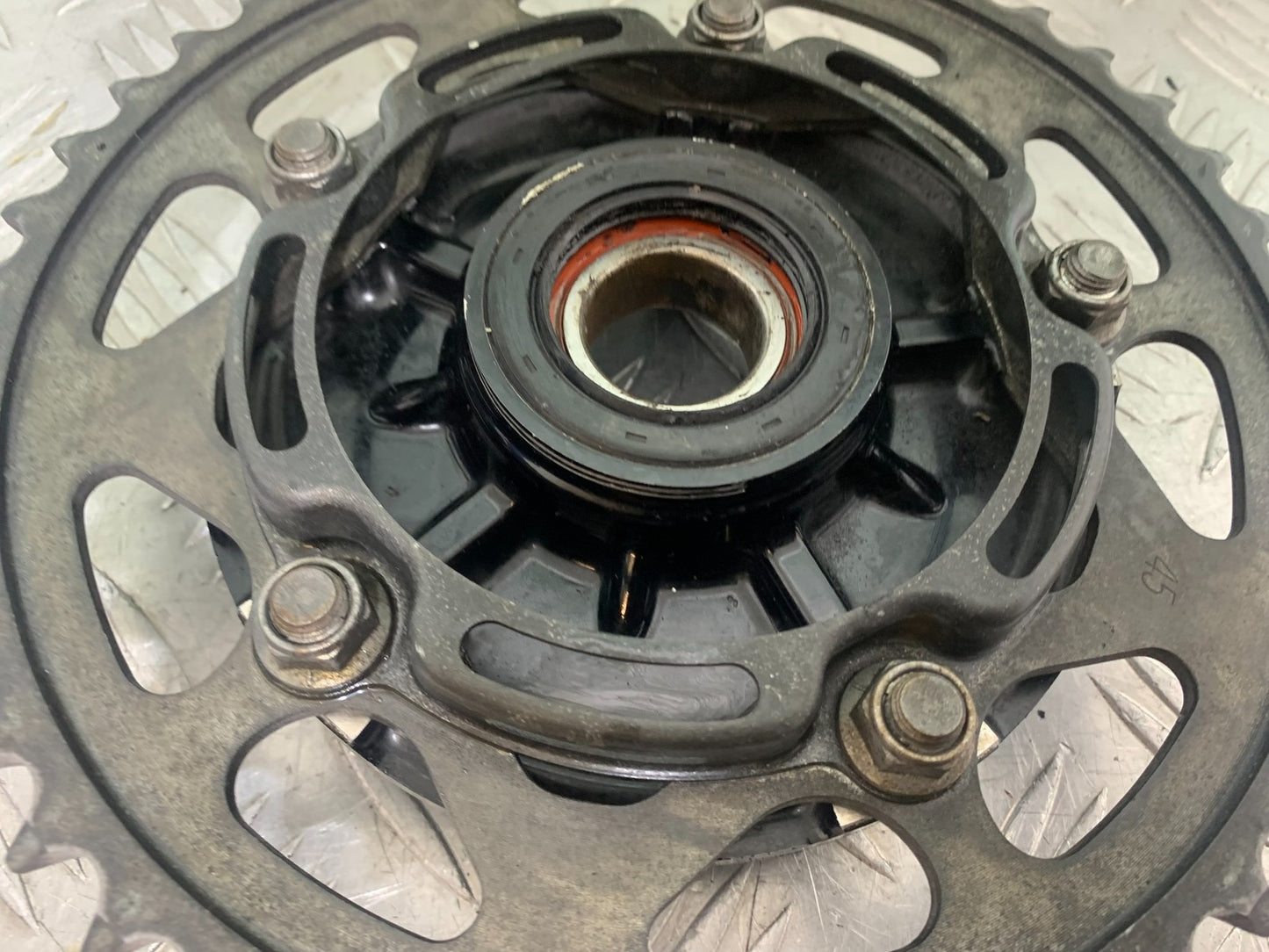 YAMAHA XSR900 XSR 900 SPROCKET CARRIER   YEAR 2022-2024 (CMB1215)