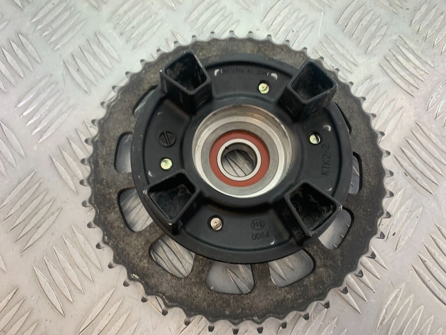 KAWASAKI Z800 Z 800 REAR SPROCKET CARRIER  YEAR 2013-2017 (CMB1059)