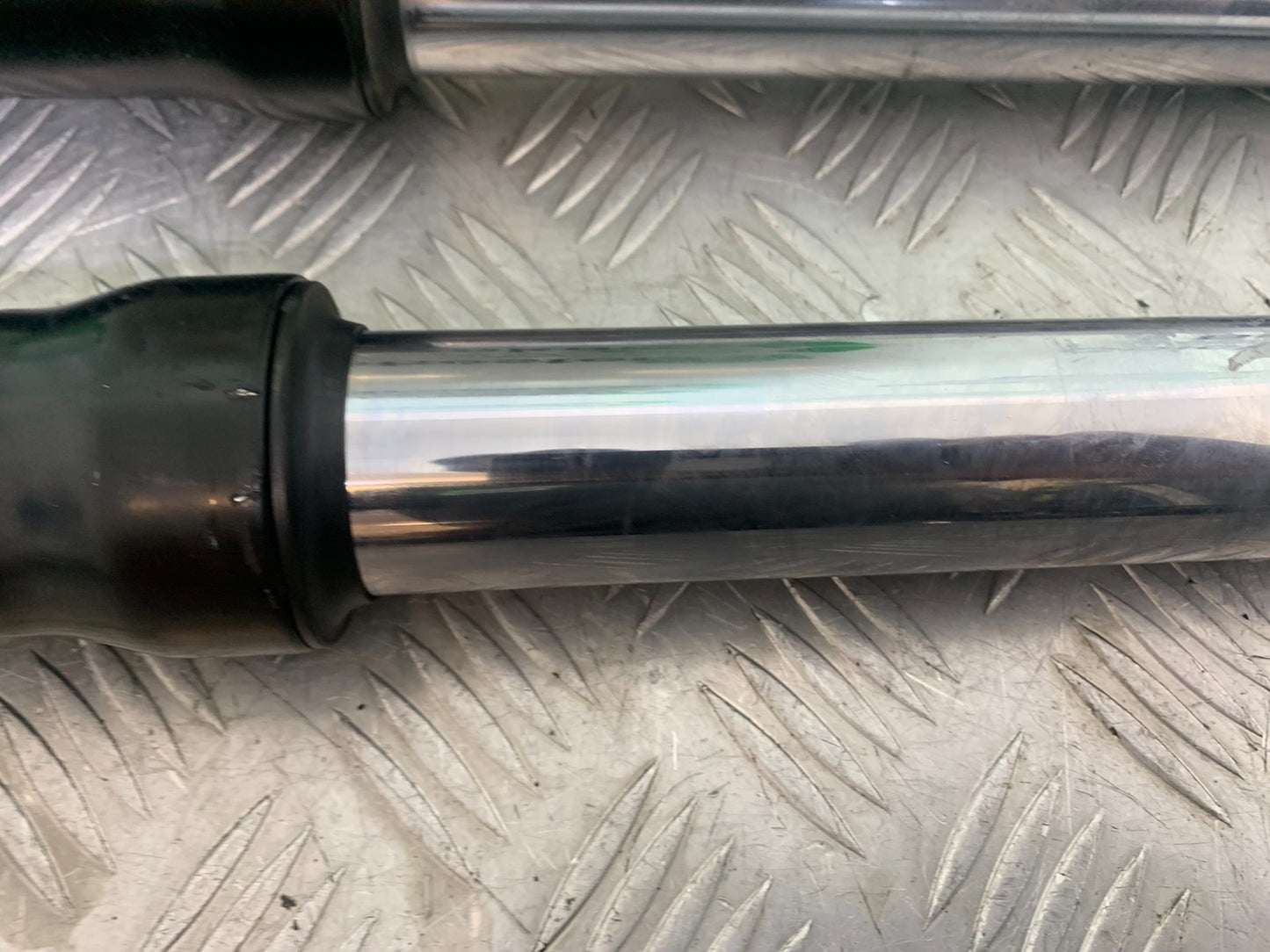 KAWASAKI ZX9R ZX9 E1 FORKS  YEAR 2000-01 (CMB1171)