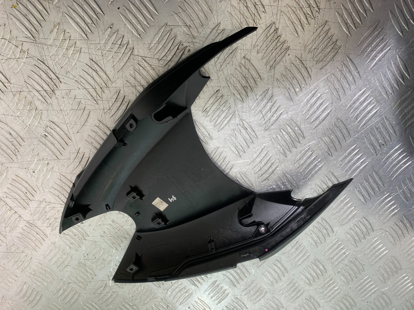 TRIUMPH TRIDENT 660 UNDERTRAY  YEAR 2021-2024 (CMB1295)