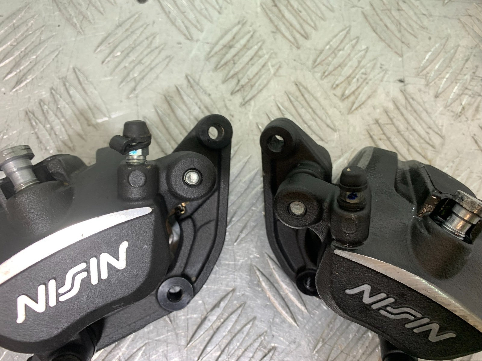 TRIUMPH TRIDENT 660 FRONT BRAKE CALIPERS   YEAR 2021-2024 (CMB1295)