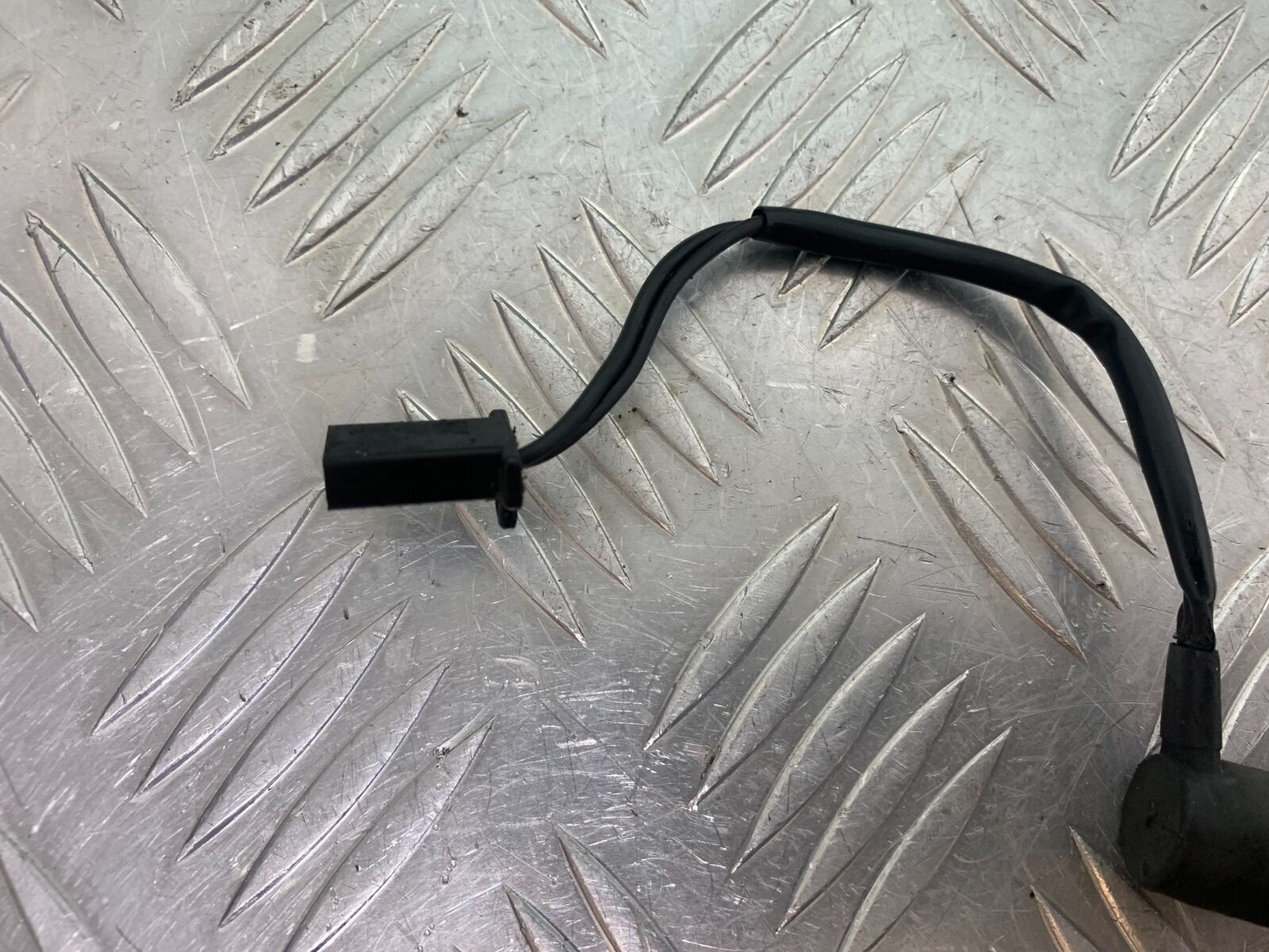 YAMAHA XJR1300 XJR 1300 REAR BRAKE LIGHT SWITCH  YEAR 1999-2003 (CMB1055)