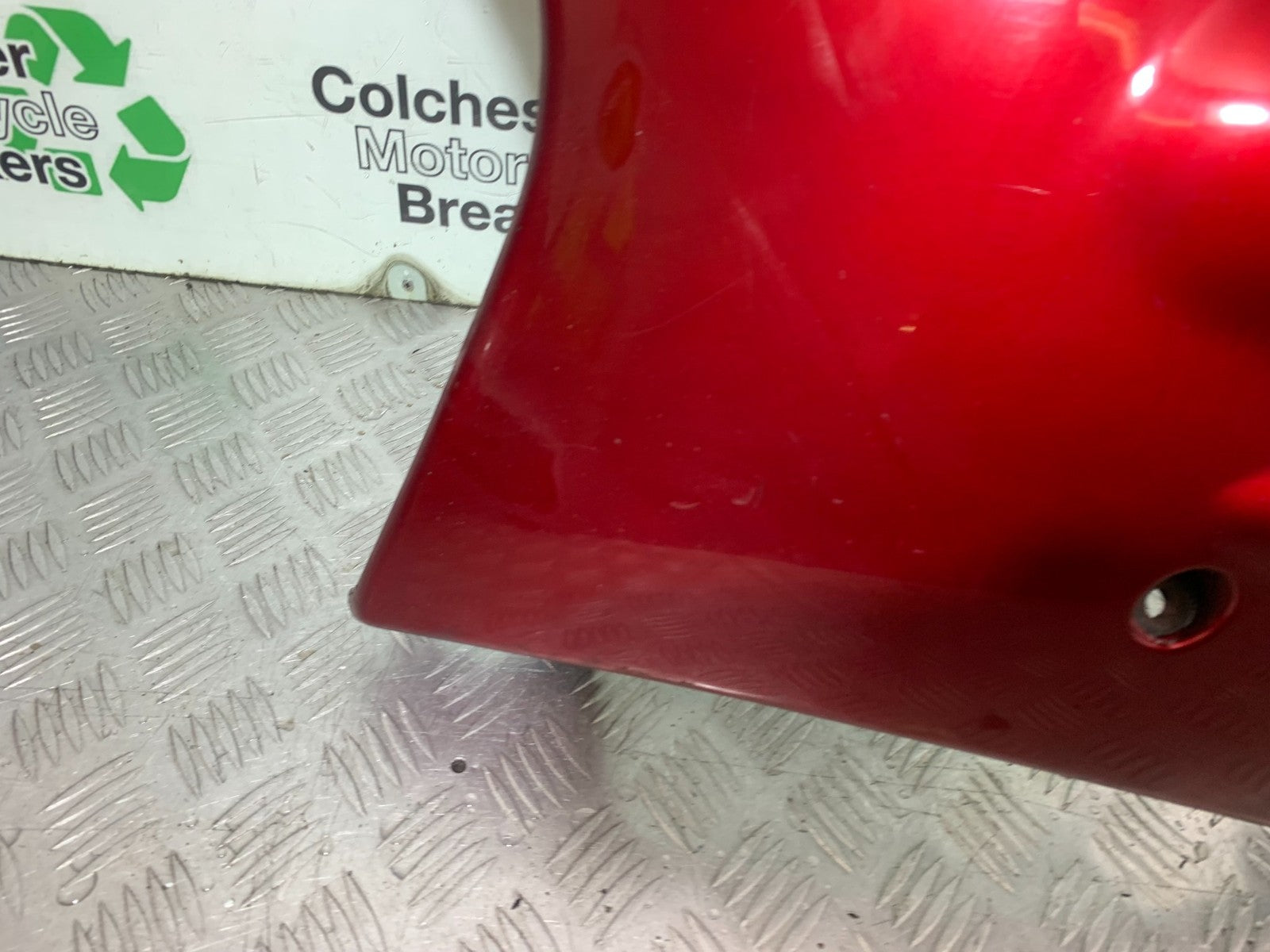 HONDA CBR1100 BLACKBIRD LEFT FAIRING PANEL  YEAR 1999-2005 (CMB1232)