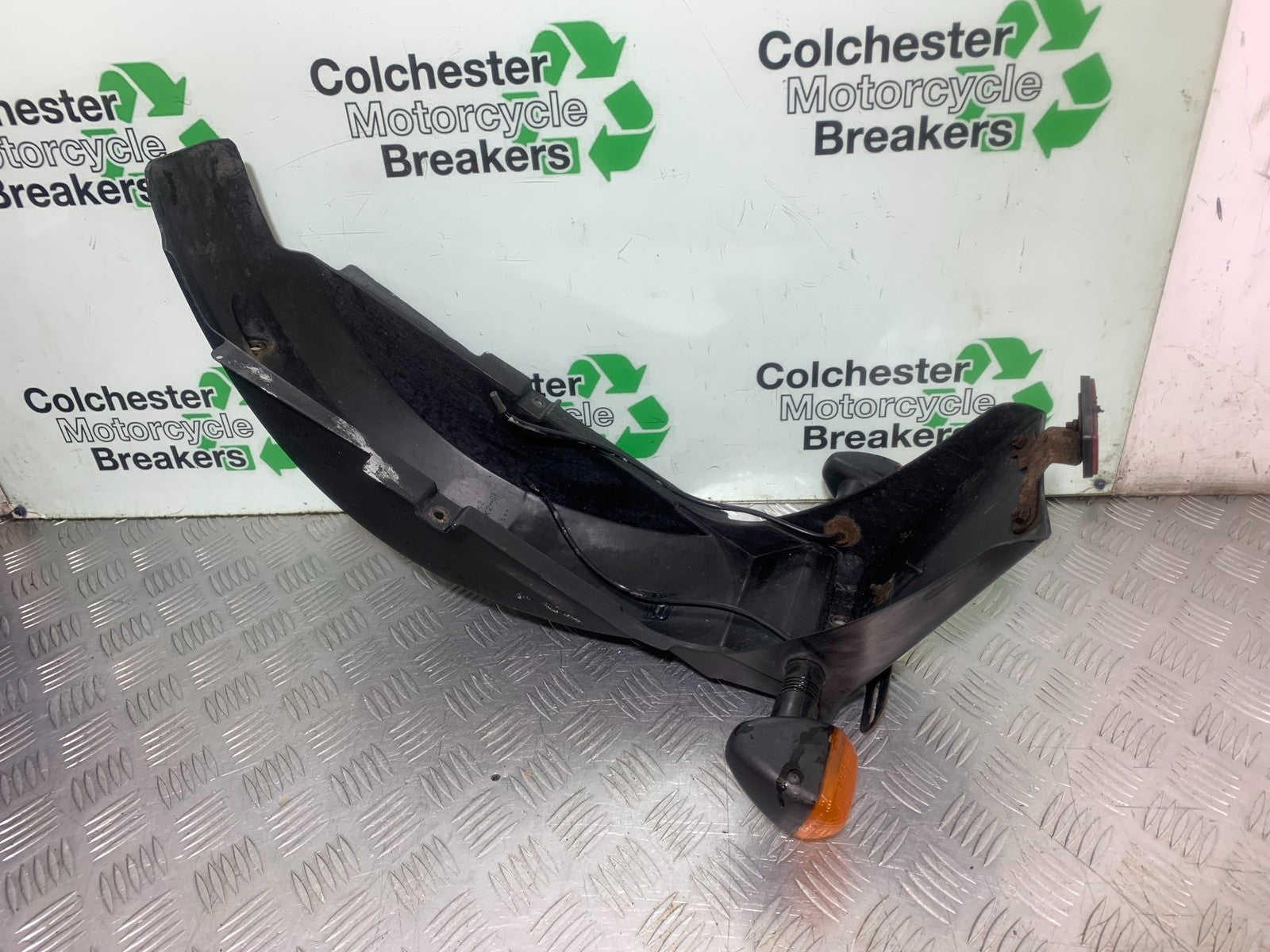 SUZUKI GS500 GS 500 REAR MUDGUARD & INDICATORS   YEAR 2001-2008 (CMB1254)