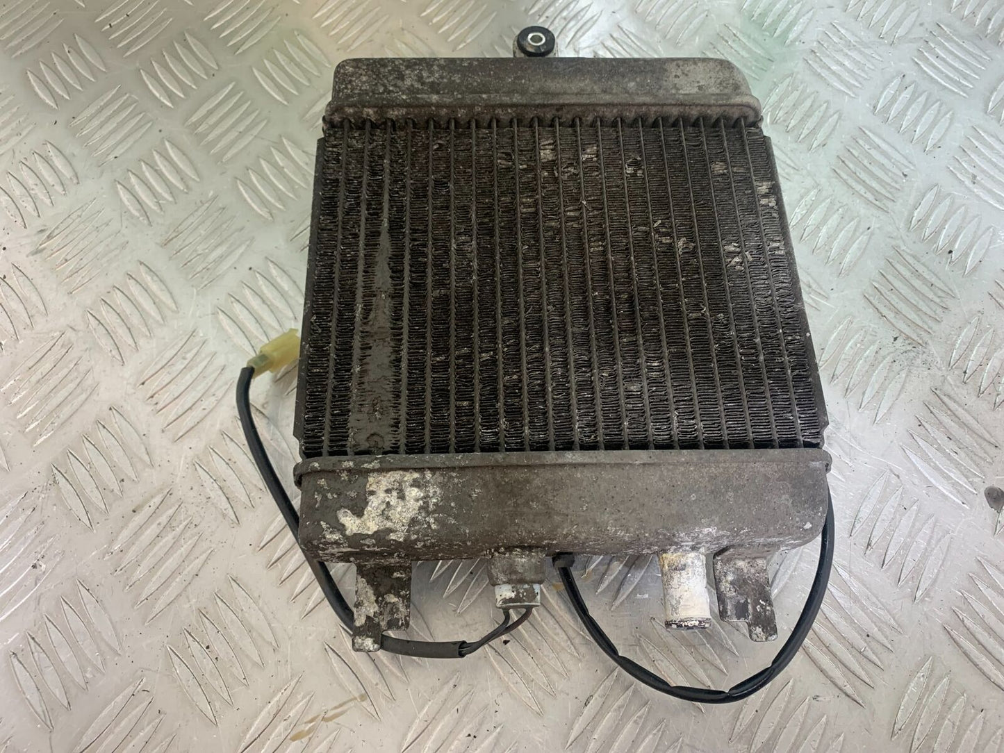 SUZUKI AN 200 UN 200 BURGMAN RADIATOR  YEAR 2007-09 (CMB1128)