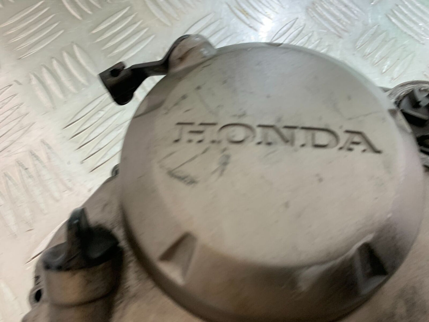 HONDA CBR125 CBR 125 CLUTCH COVER   YEAR 2004-06  (CMB1040)