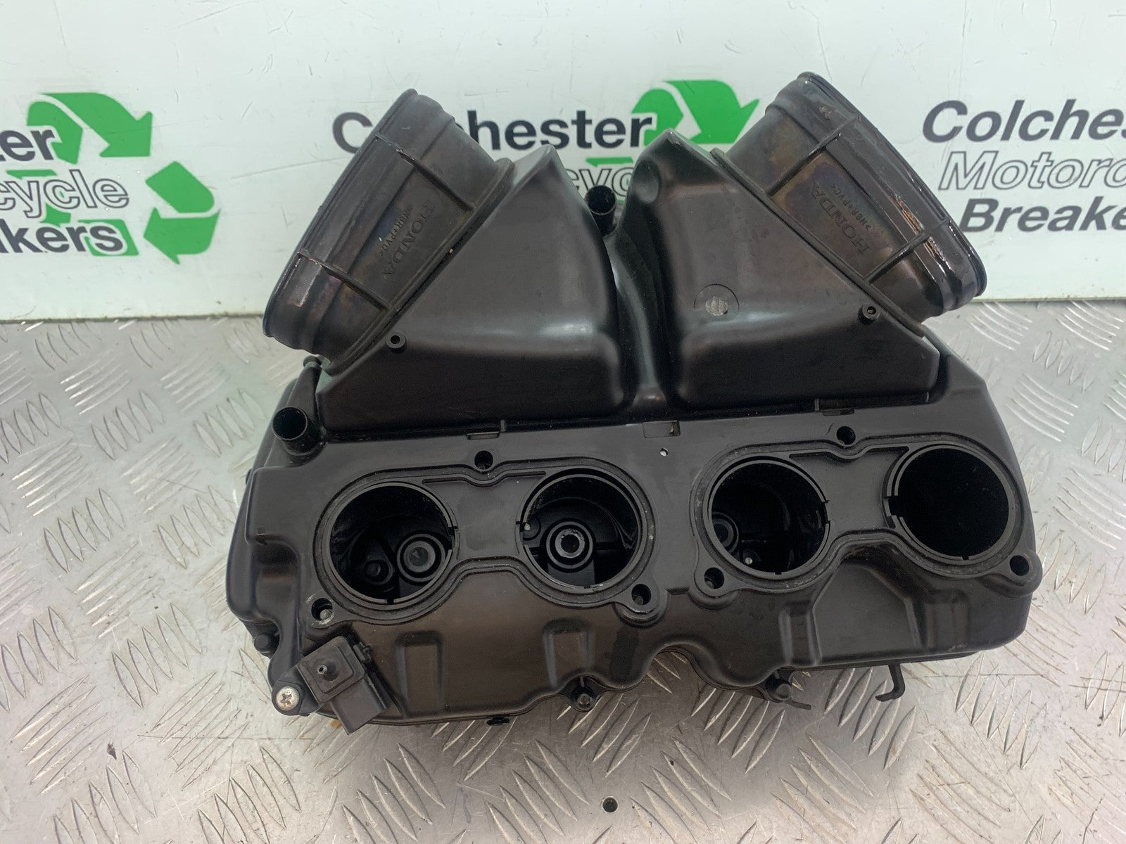 HONDA CBR1000 rr FIREBLADE AIRBOX  YEAR 2012-2016 (CMB1198)