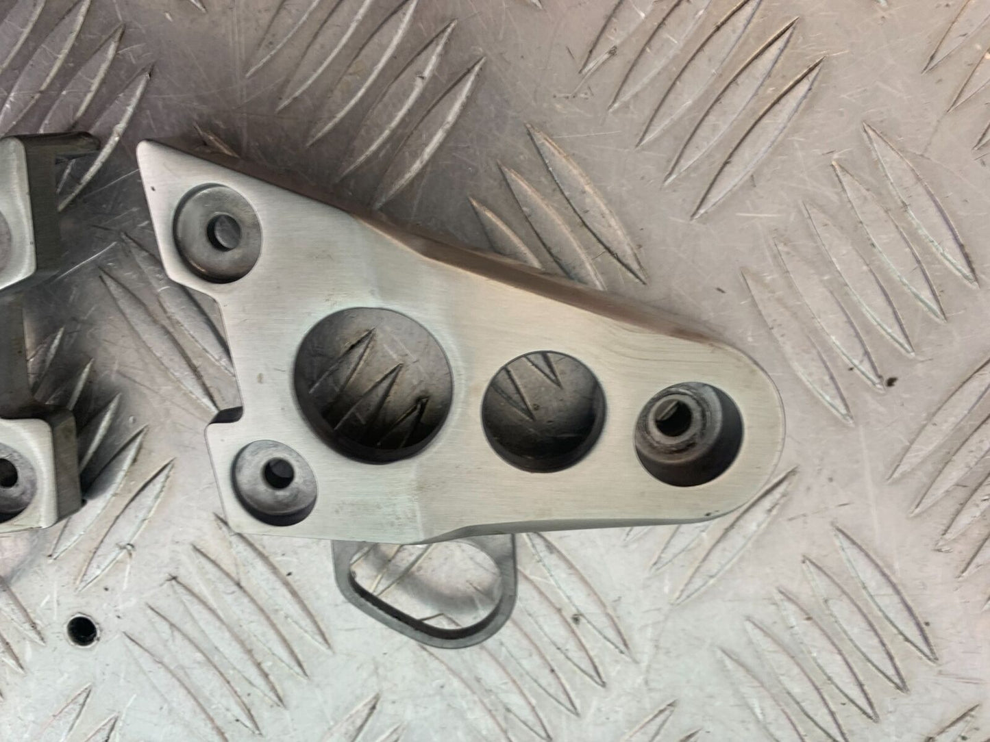 YAMAHA XSR900 XSR 900 HEADLIGHT BRACKETS   YEAR 2021-2022 (CMB1073)