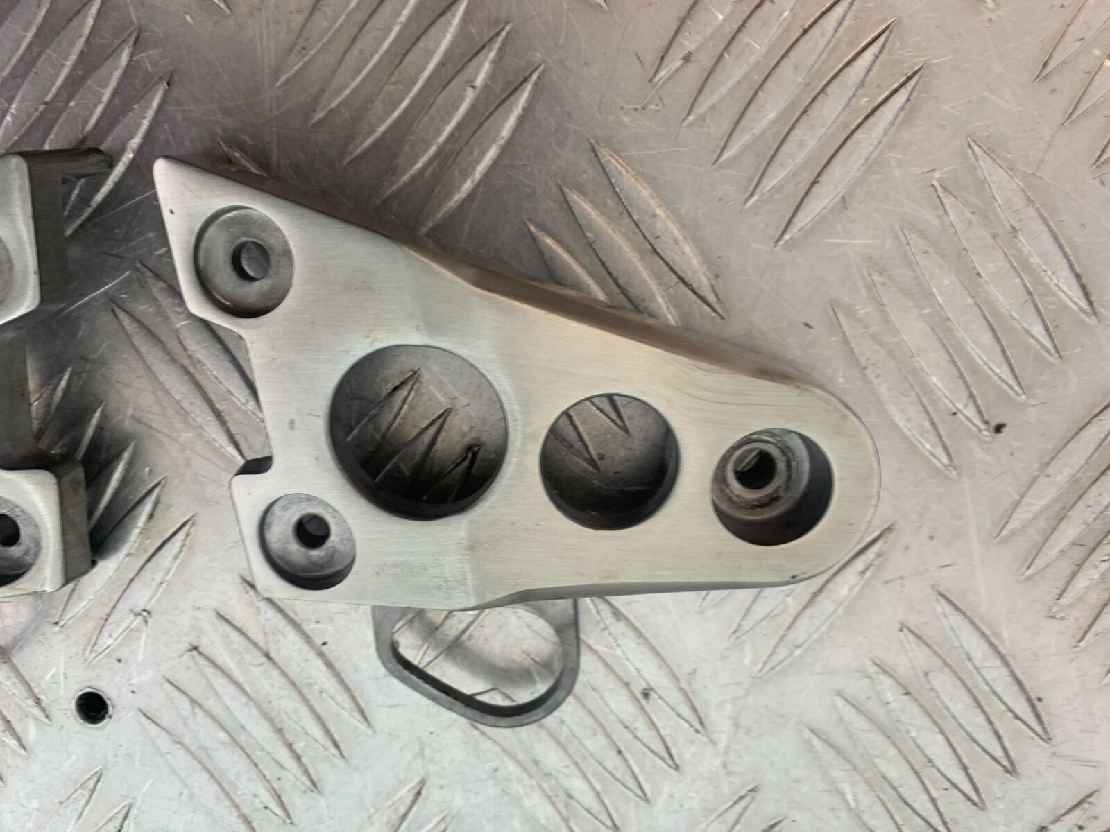 YAMAHA XSR900 XSR 900 HEADLIGHT BRACKETS   YEAR 2021-2022 (CMB1073)