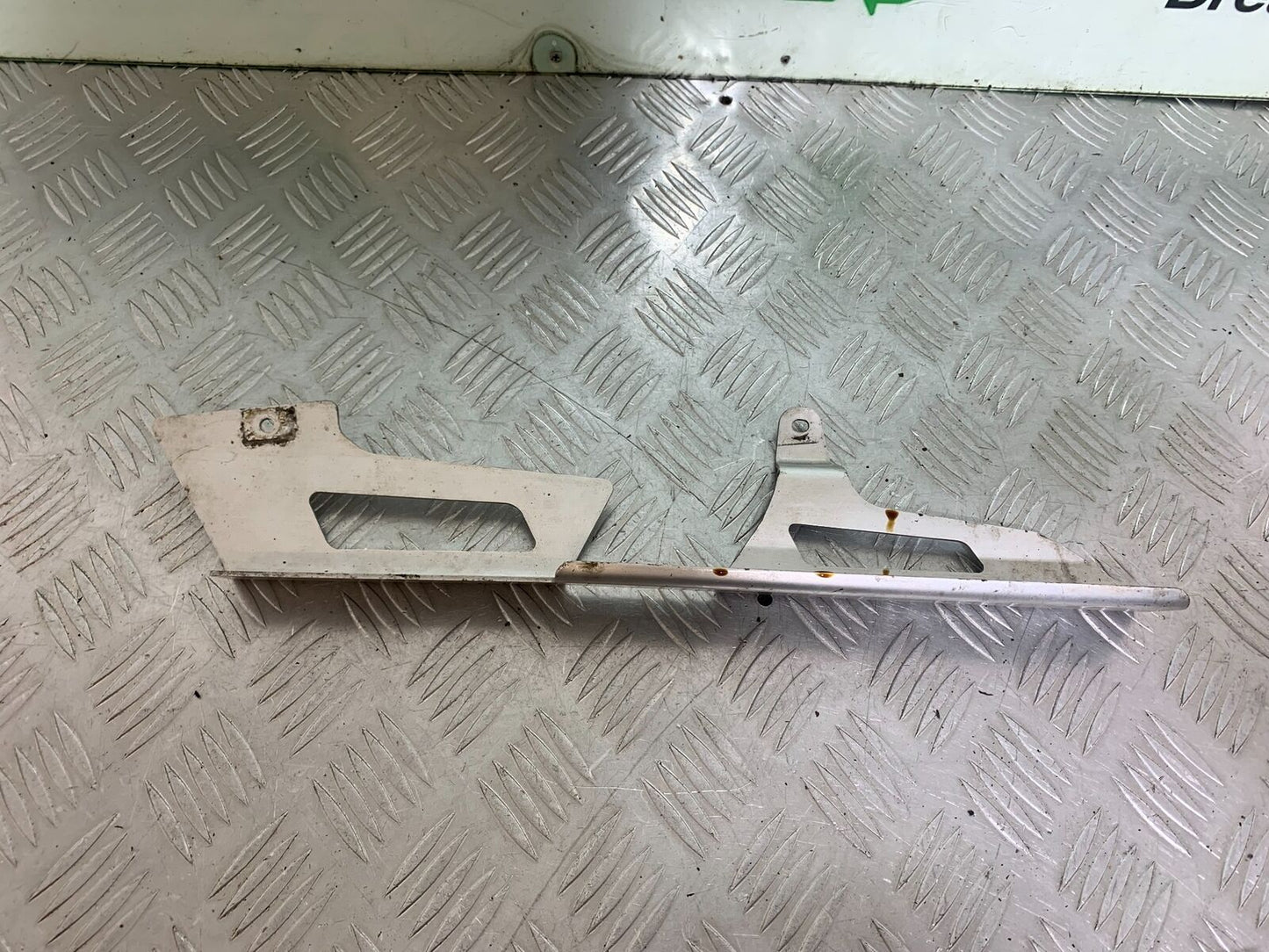 YAMAHA XJR1300 XJR 1300 CHAIN GUARD  YEAR 1999-2003 (CMB1119)