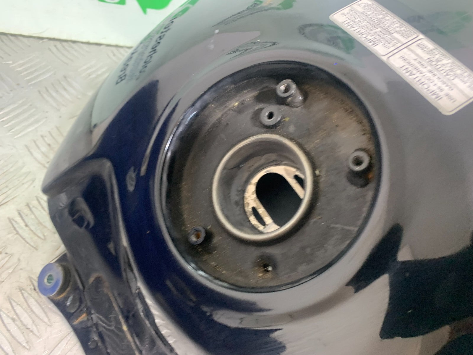 KAWASAKI GTR1400 GTR 1400 PETROL TANK YEAR 2007-09(CMB1174)