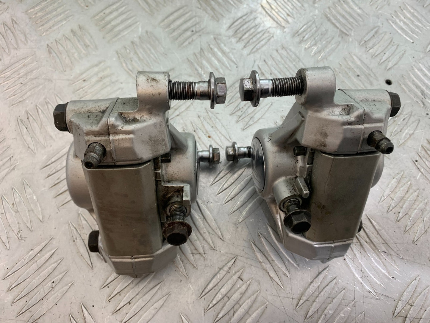 YAMAHA XV1100 XV 1100 VIRAGO FRONT CALIPERS  1990-1999 (CMB1190)