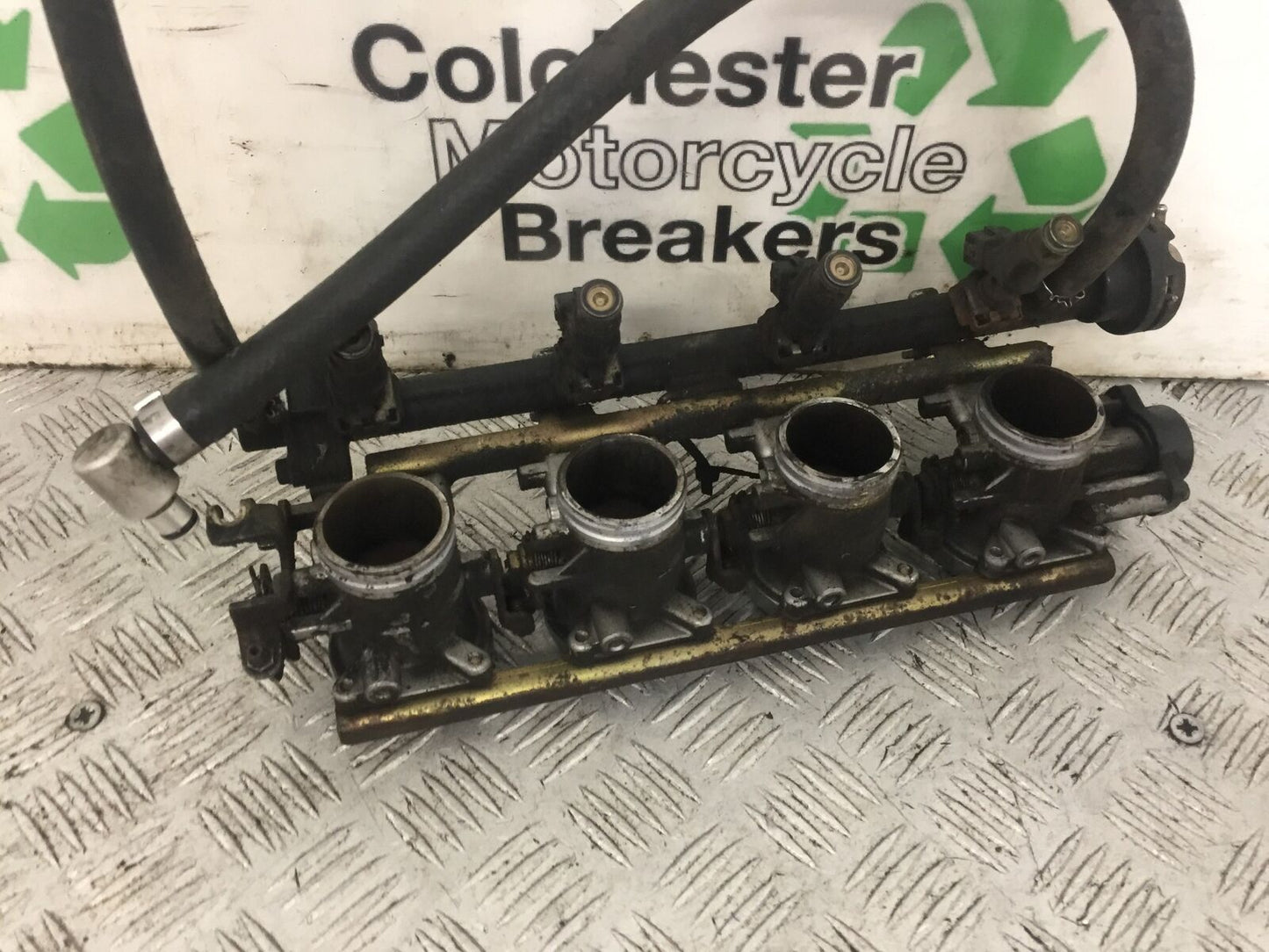 TRIUMPH 600 SPEED FOUR THROTTLE BODIES  YEAR 2002  (STOCK 756)