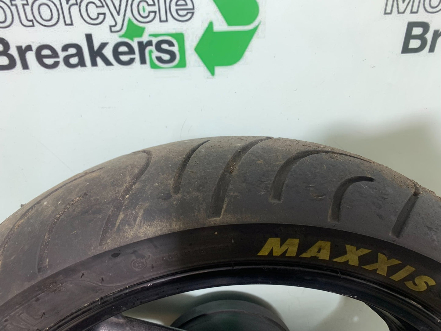 YAMAHA FZS600 FAZER 600 REAR WHEEL  YEAR 1998-2001 (CMB1267)