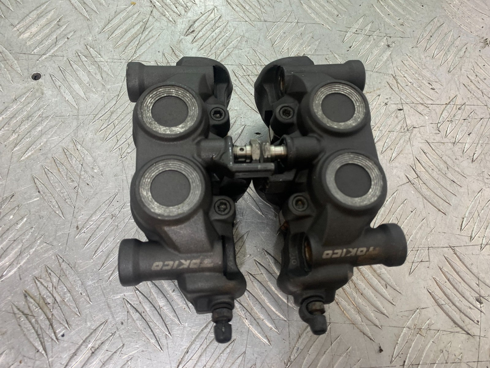 KAWASAKI ZX10R ZX10 R FRONT BRAKE CALIPERS 2008-2010 (CMB1206)