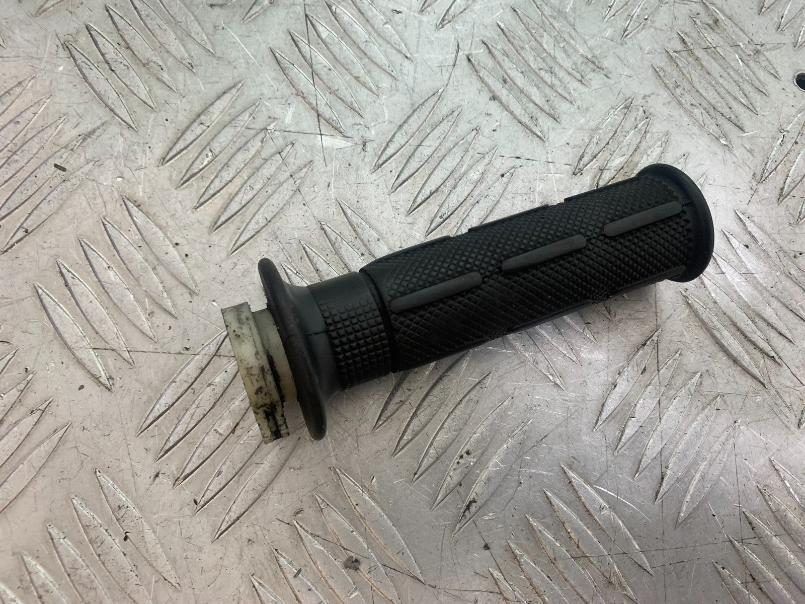 KAWASAKI ZX6R ZX6 F THROTTLE TWIST GRIP  YEAR 1995-1997 (CMB1169)