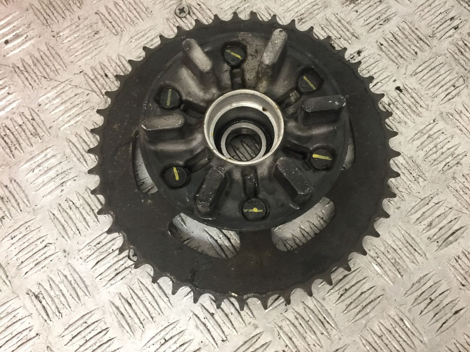 KTM DUKE 125 SPROCKET CARRIER YEAR 2017-2022 (STOCK 758)