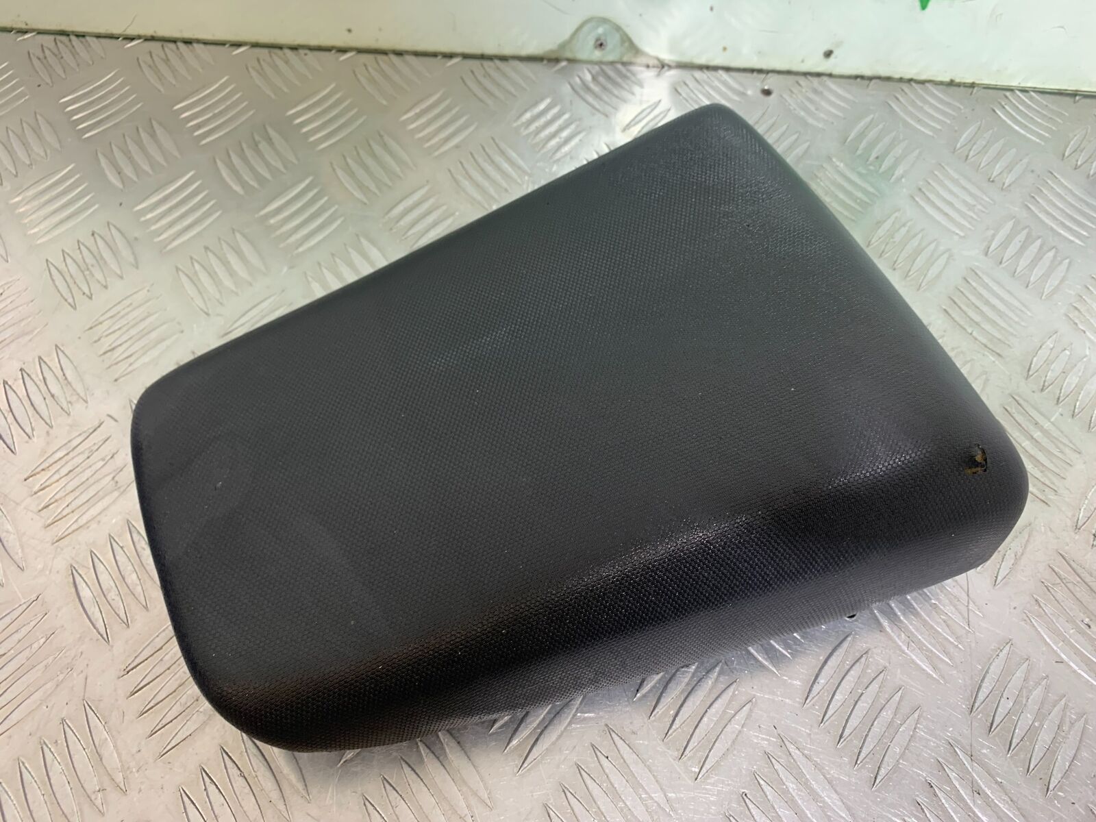 SUZUKI SV1000 SV 1000 K4 REAR SEAT YEAR 2003-2007 (CMB1042)
