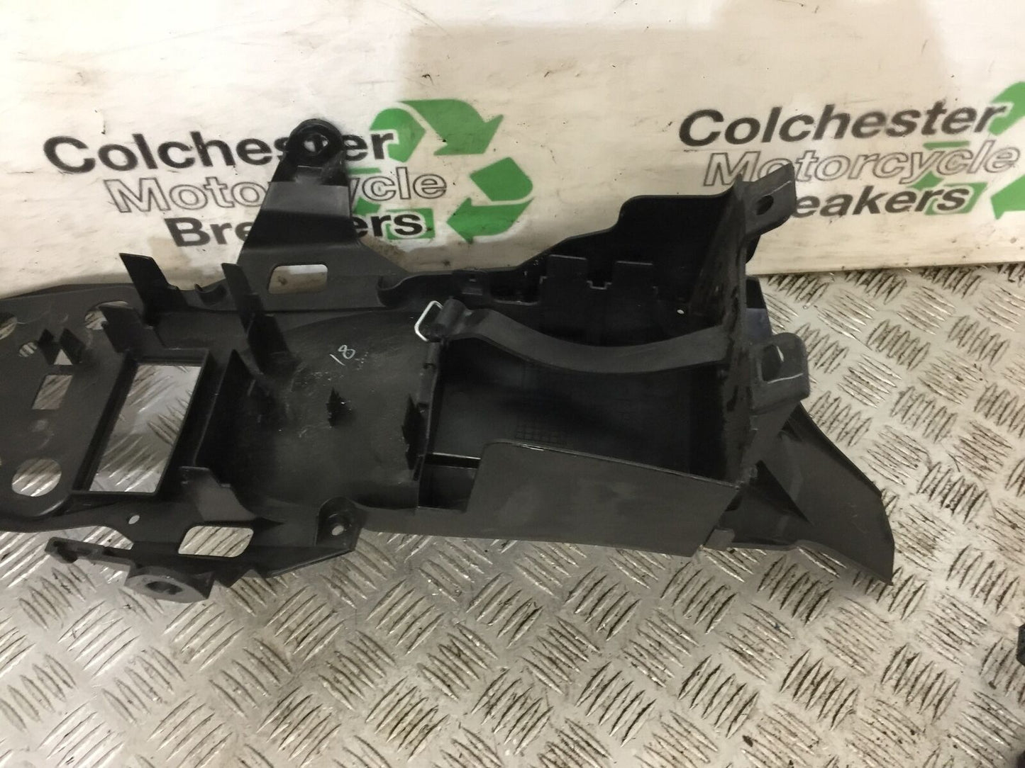 YAMAHA MT03 PETROL TANK  YEAR 2018  (STOCK 801)