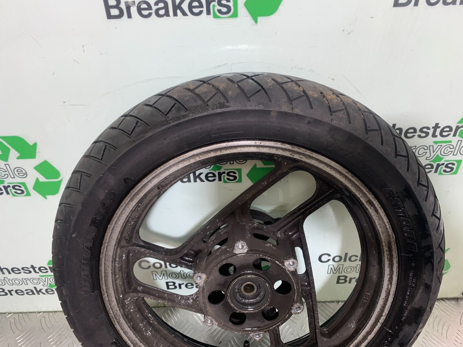 YAMAHA FJ1100 FJ 1100 FRONT WHEEL  YEAR 1984-1985 (CMB1101)