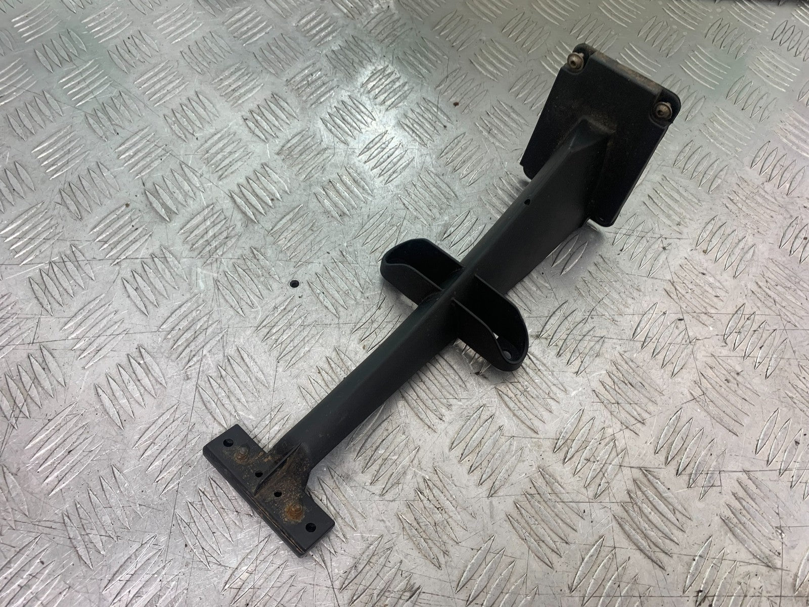 APRILIA RSV1000 R FACTORY MILLE NUMBER PLATE HOLDER   2004-09 (CMB1203)