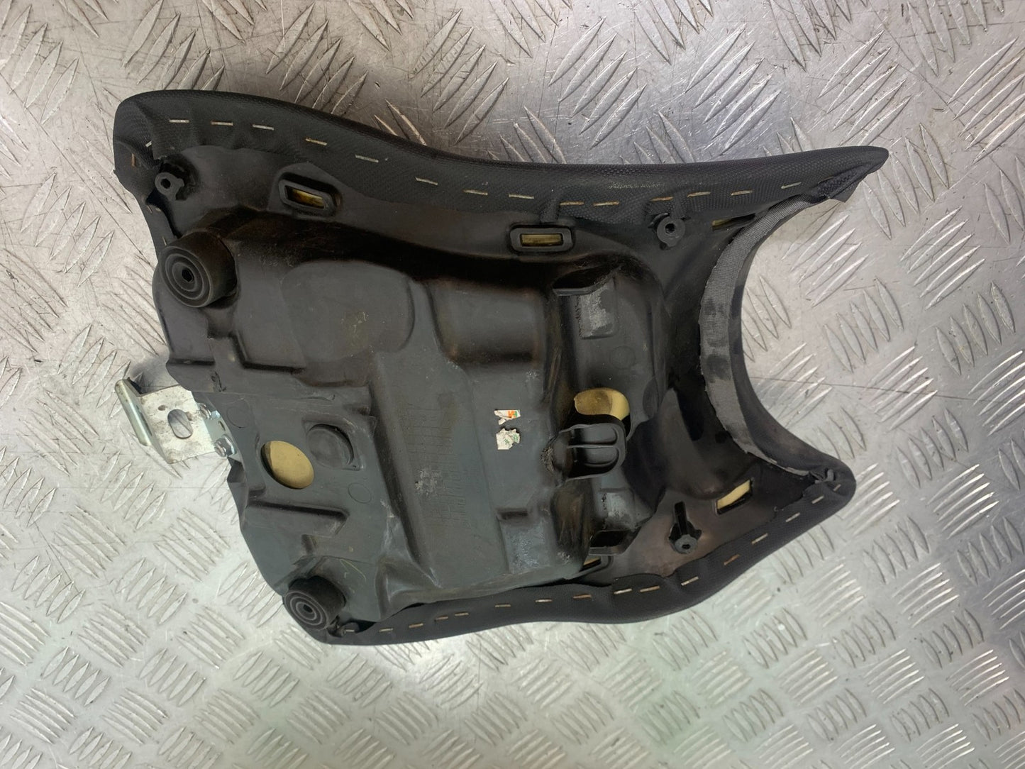 KAWASAKI ER6 N FRONT SEAT  YEAR 2012-2017 (CMB1324)