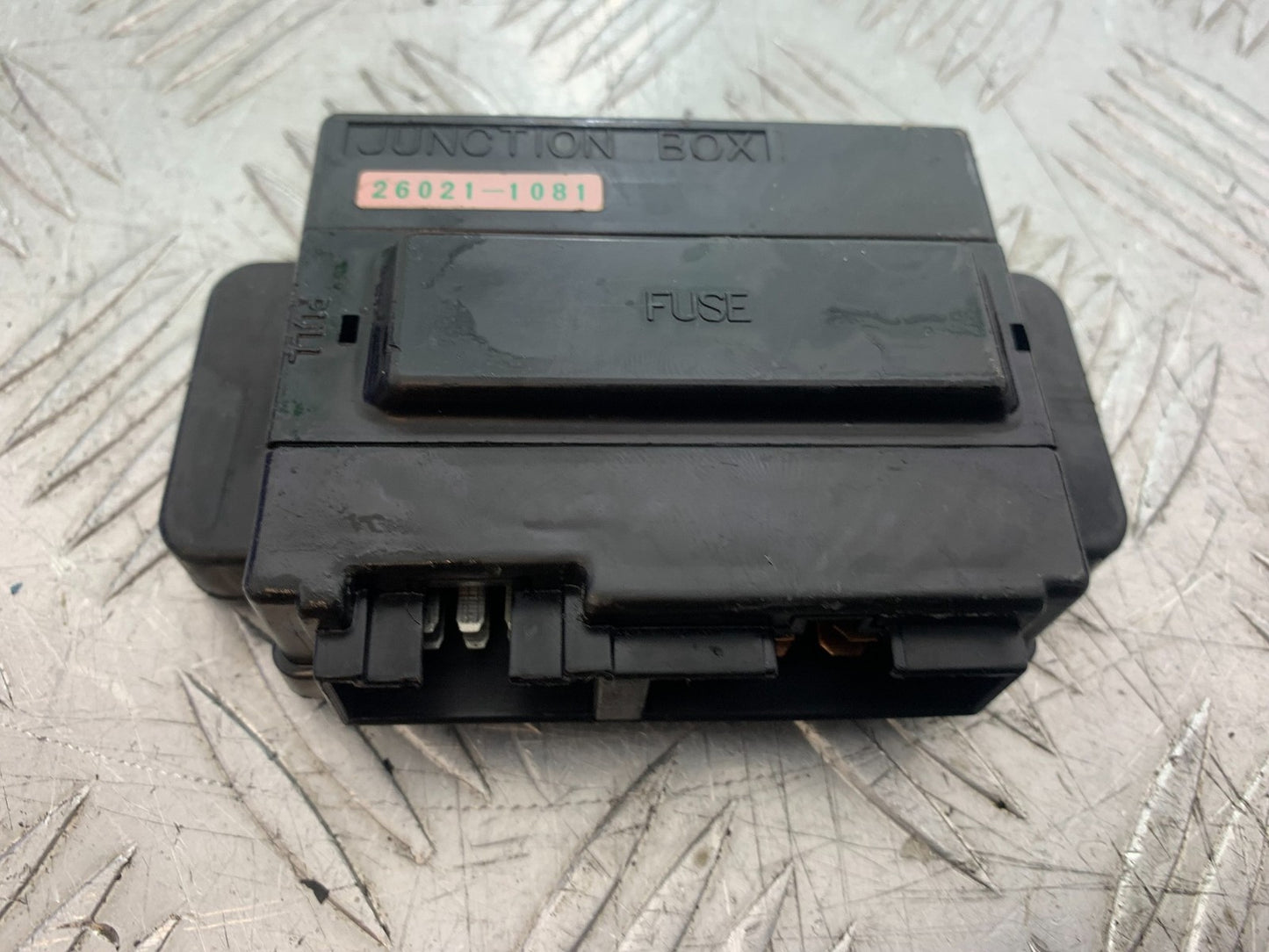 KAWASAKI ZZR1100 D FUSE BOX  YEAR 1993-2001 (CMB1289)