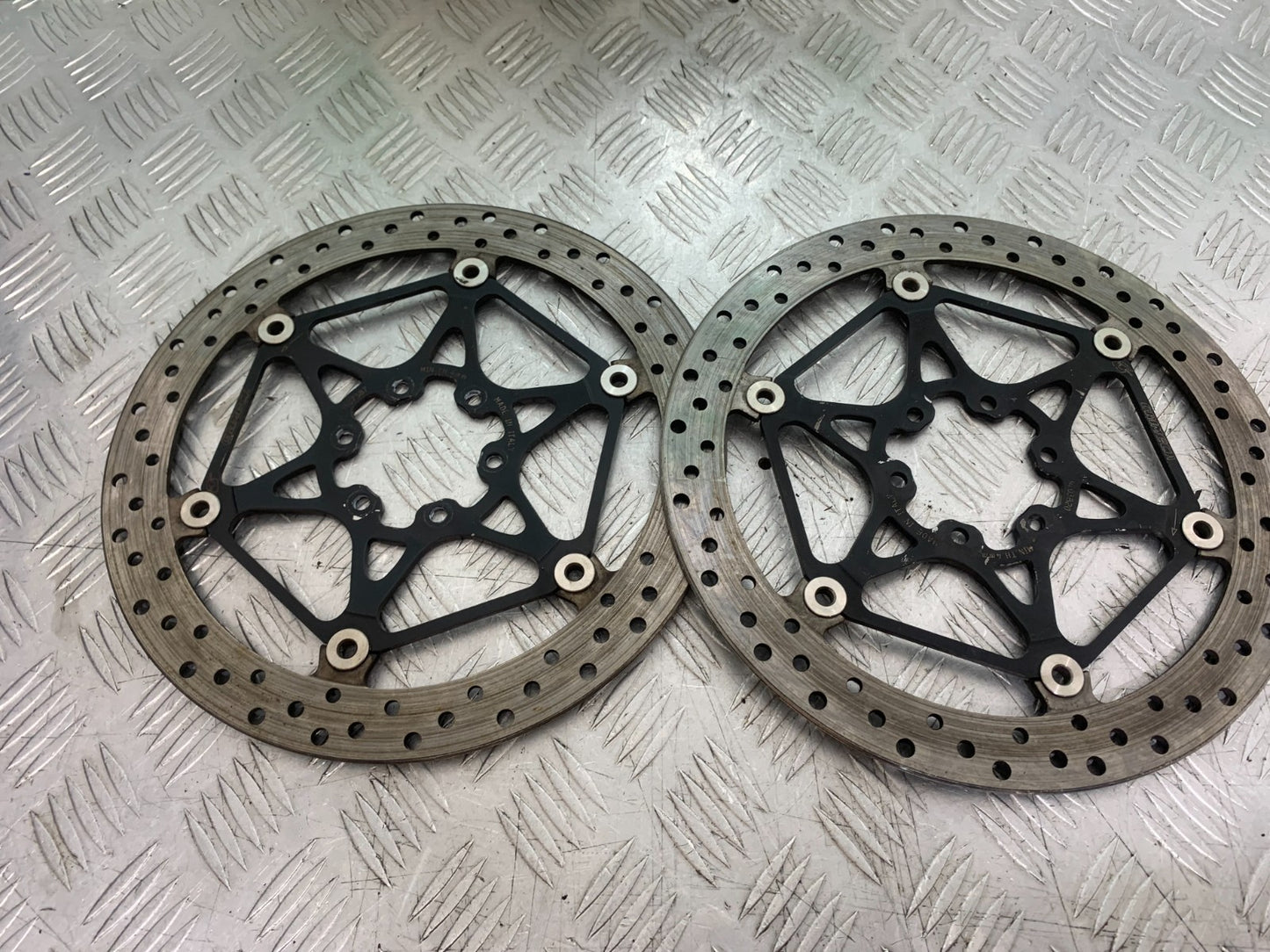 APRILIA TUONO 1000 V4R FRONT BRAKE DISCS   YEAR 2011-13  (CMB1331)