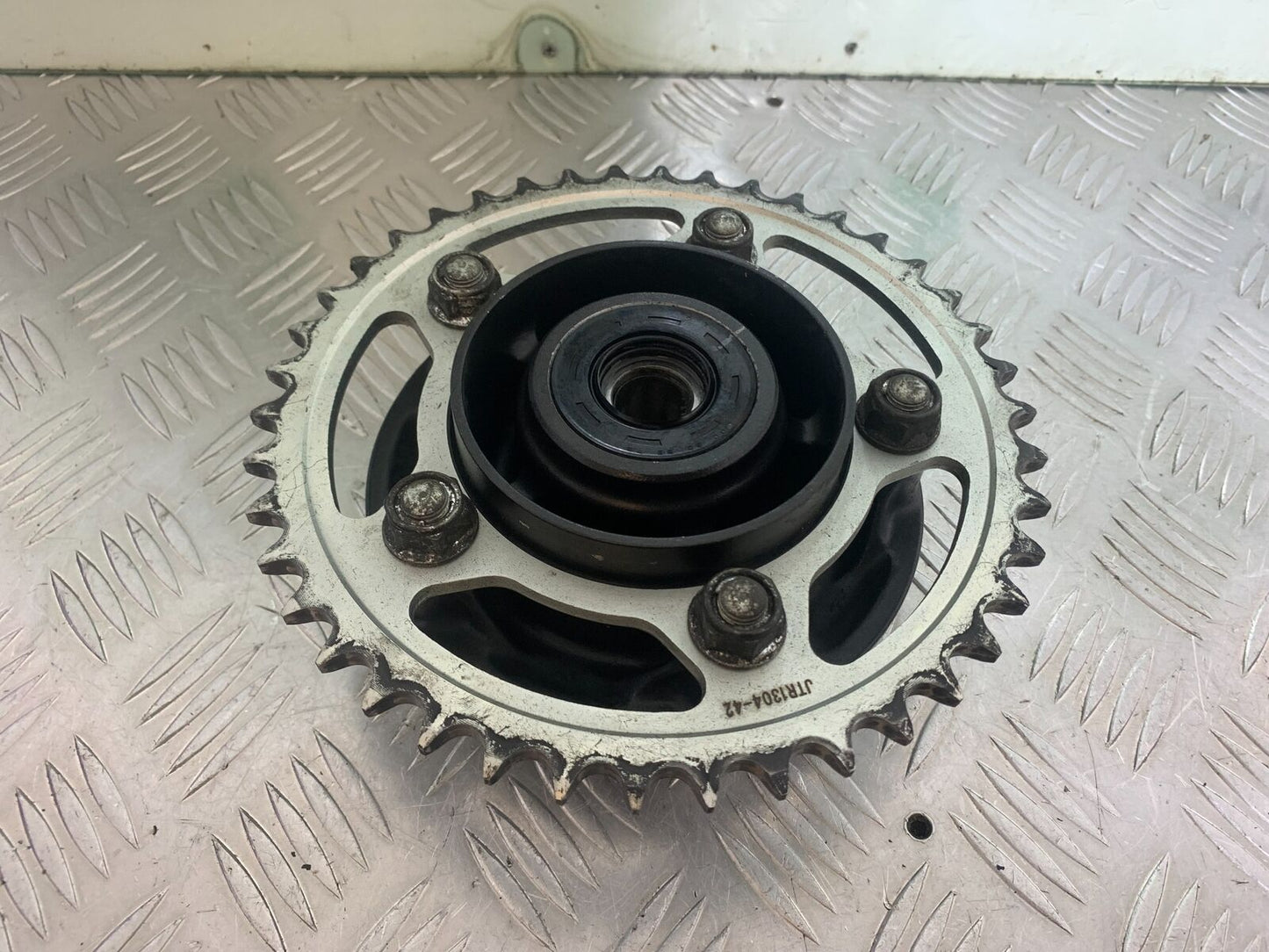 HONDA CB650 F CB 650 FA-H REAR SPROCKET CARRIER   YEAR 2017- 2019 (CMB1087)