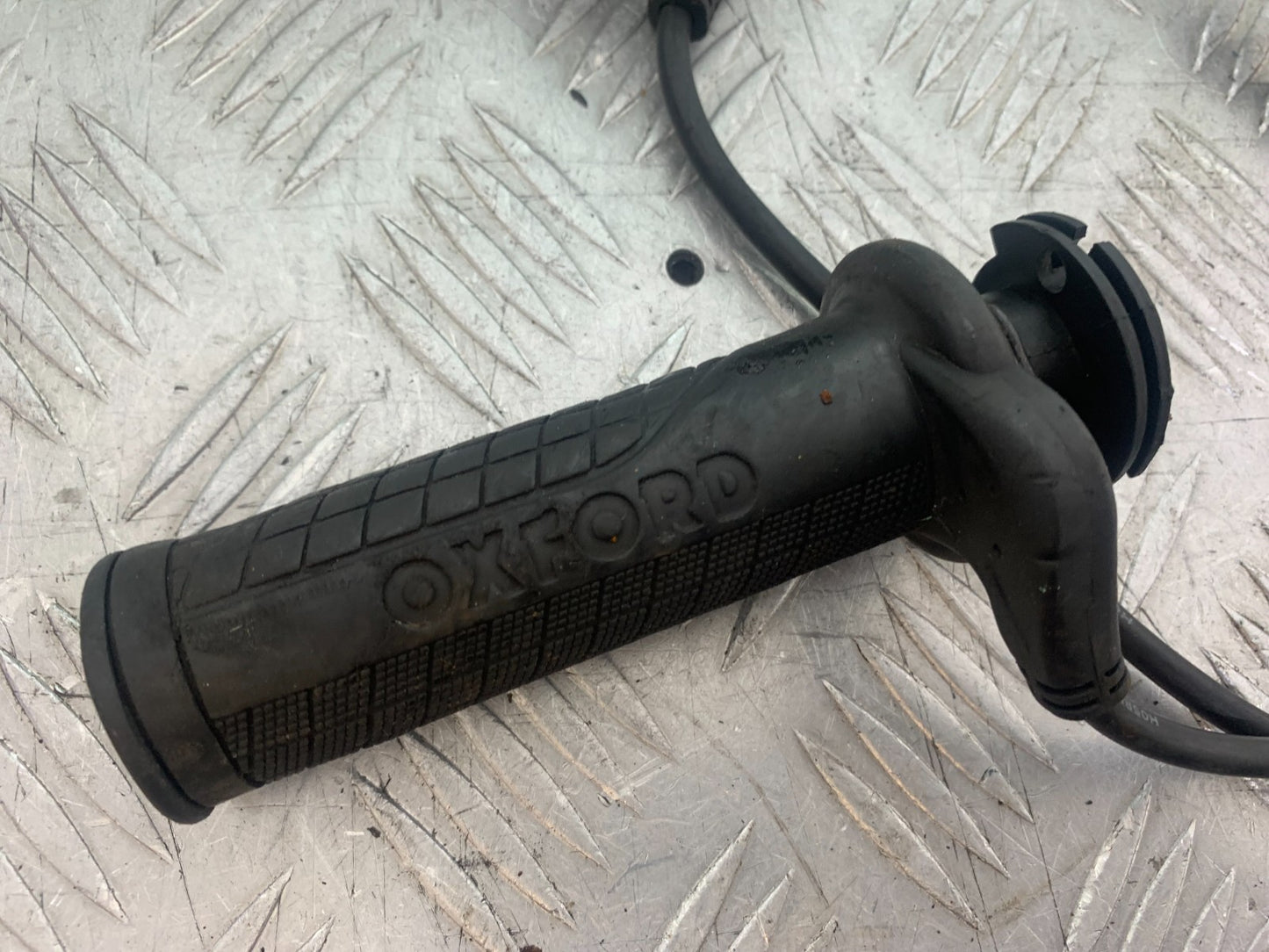 ROYAL ENFIELD HIMALAYAN 411 HEATED GRIPS  YEAR 2018-2023 (CMB1322)