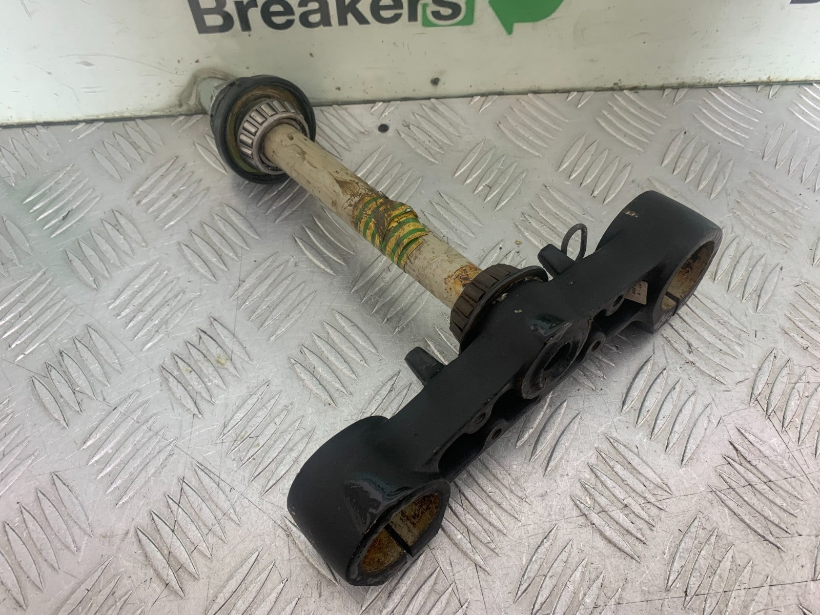 ROYAL ENFIELD HIMALAYAN 411 BOTTOM YOKE  YEAR 2018-2023 (CMB1322)