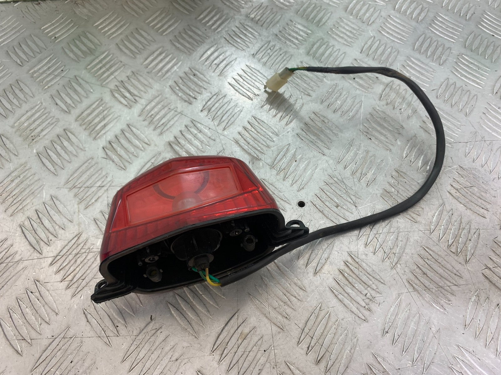 HONDA CBF125 CBF 125 REAR LIGHT YEAR 2009-14 (CMB1182)