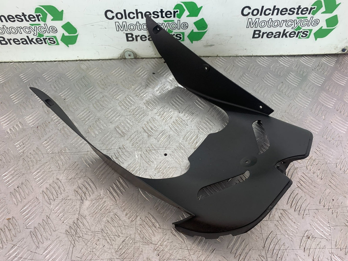 KAWASAKI ZX10R ZX10 R FAIRING V-PIECE  2008-2010 (CMB1206)