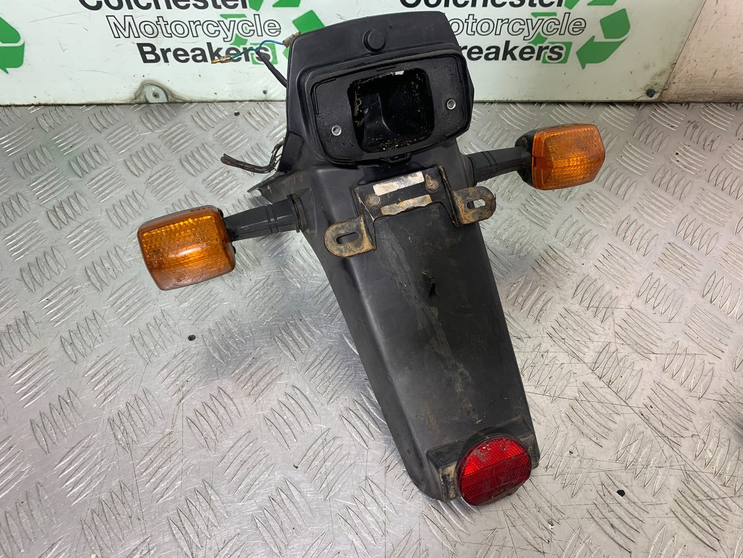 HONDA CG125 CG 125 REAR MUDGUARD AND INDICATORS  YEAR 1998-2000 (CMB1282)
