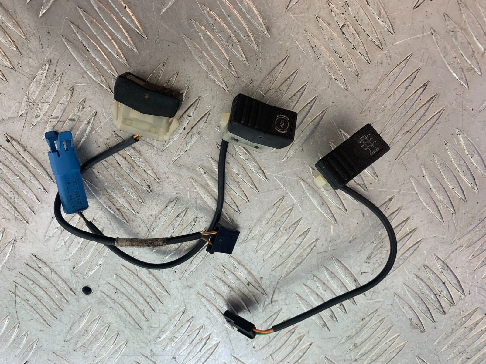 BMW R1100 RT R 1100 RT SWITCHES   YEAR 1996-2001 (CMB1095)