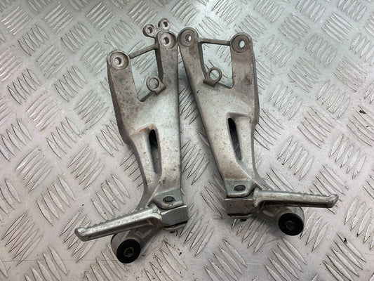 HONDA CBR1100 BLACKBIRD REAR HANGERS  YEAR 1999-2005 (CMB1103)
